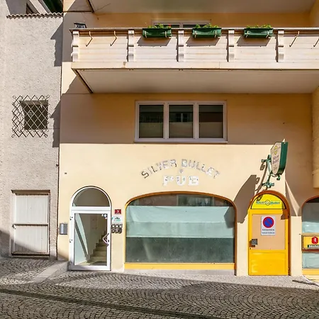 Town House 1 Und 2